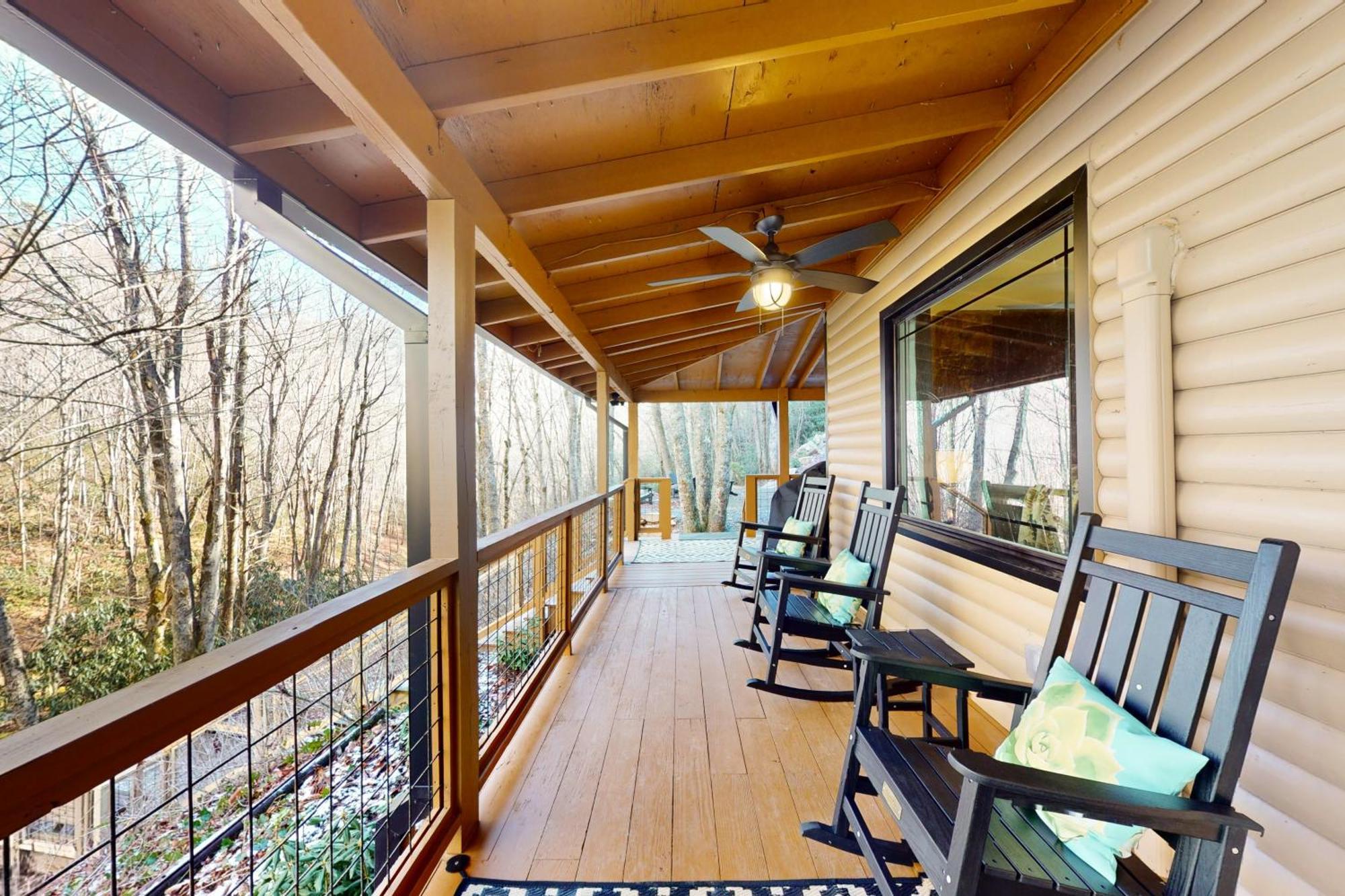 Fulmers' Fish Camp Maggie Valley Exterior photo